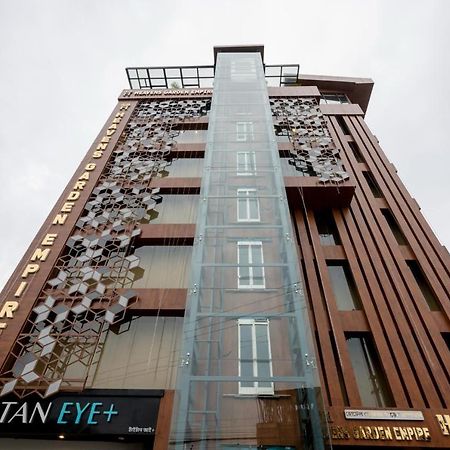 Heavens Garden Empire Hotell Guwahati Exteriör bild